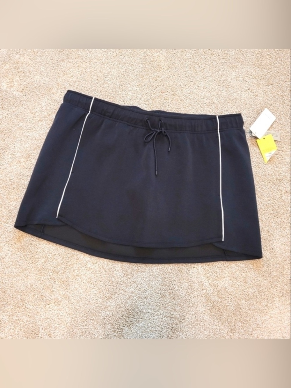 All in motion Plus size Black Mini Skirt with White trim XXL. New/tags